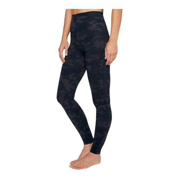 **NWT** SPANX PLUS SIZE LOOK AT ME NOW BLACK CAMO LEGGING - Picture 3 of 10